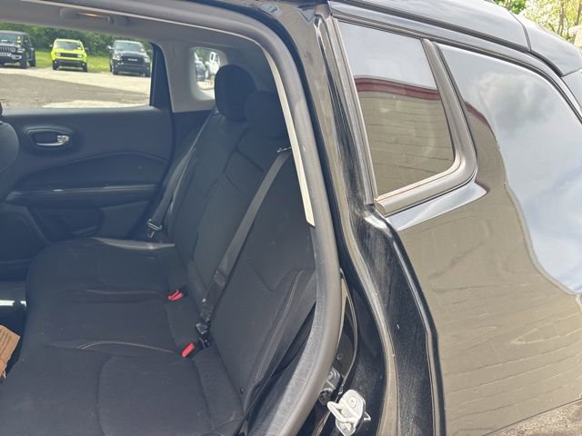 Used 2018 Jeep Compass Sport AWD/4WD image 10
