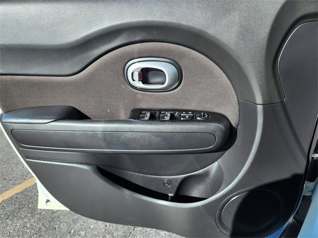 Used 2018 Kia Soul + image 15