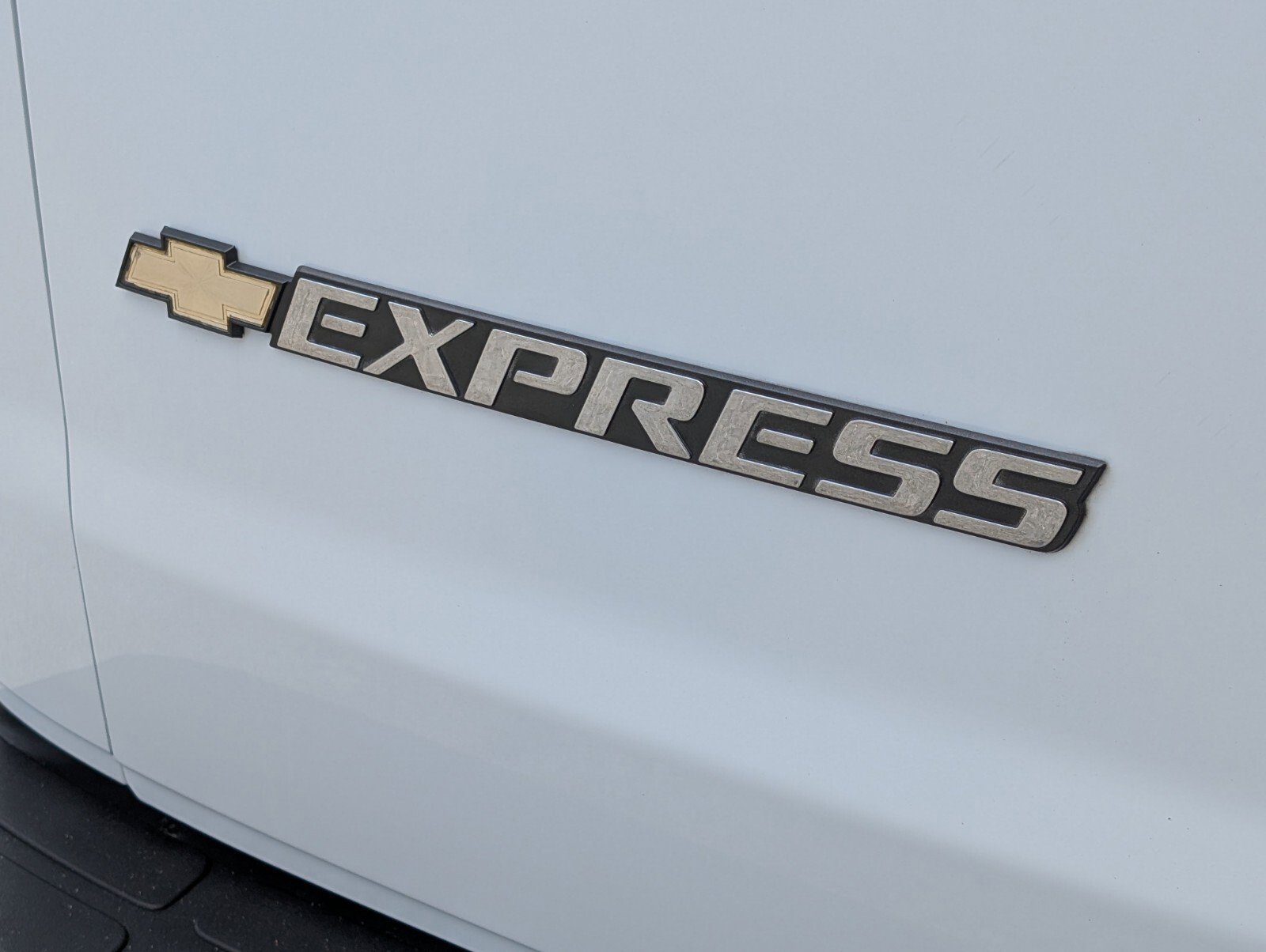 Used 2023 Chevrolet Express 3500 LS image 12