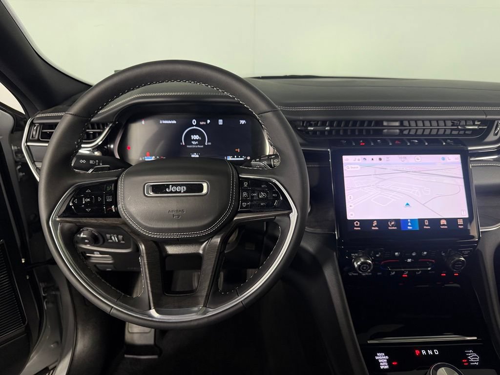 Used 2023 Jeep Grand Cherokee L Overland AWD/4WD image 15