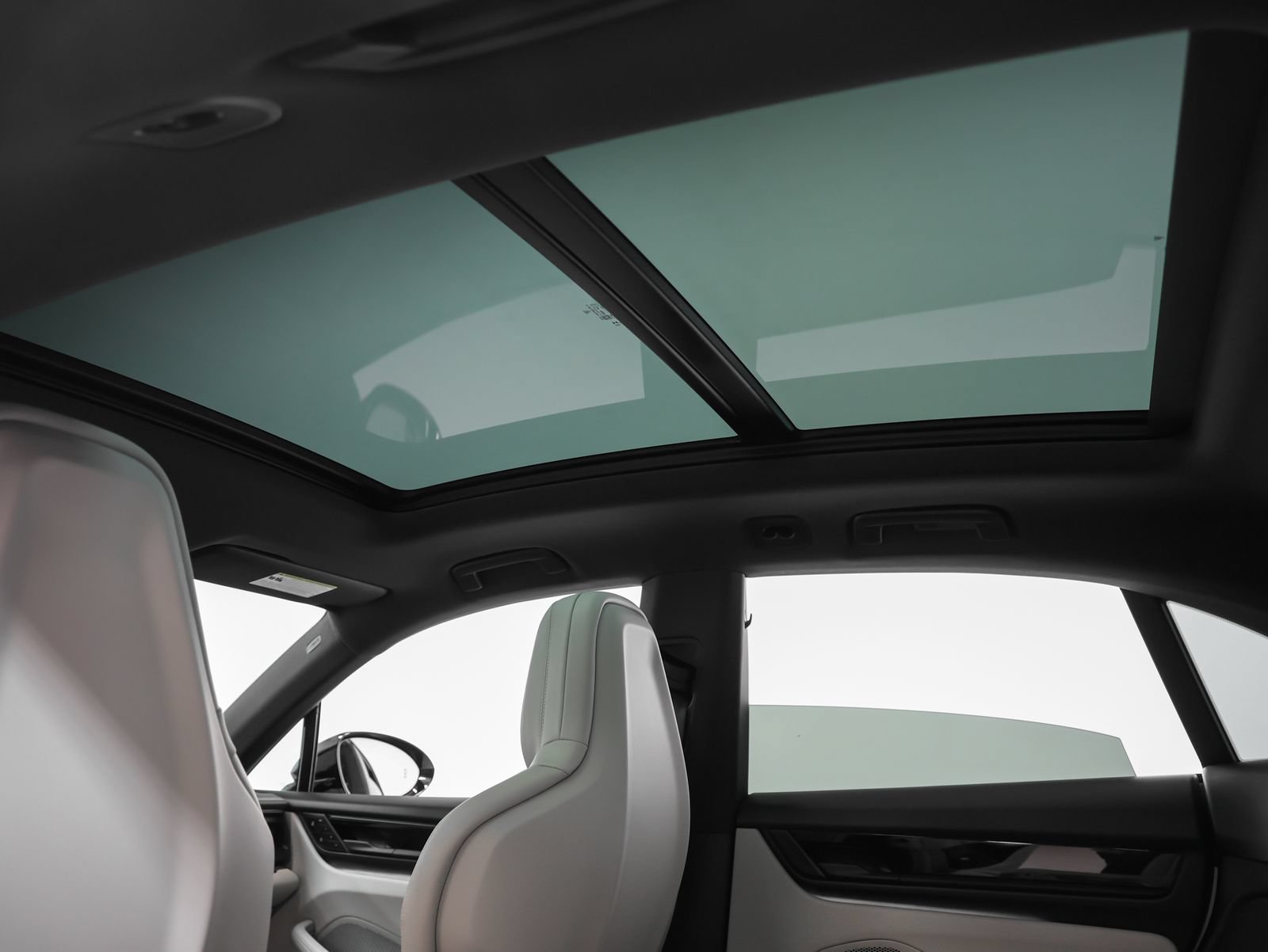New 2026 Porsche Macan 4 Electric AWD/4WD image 50