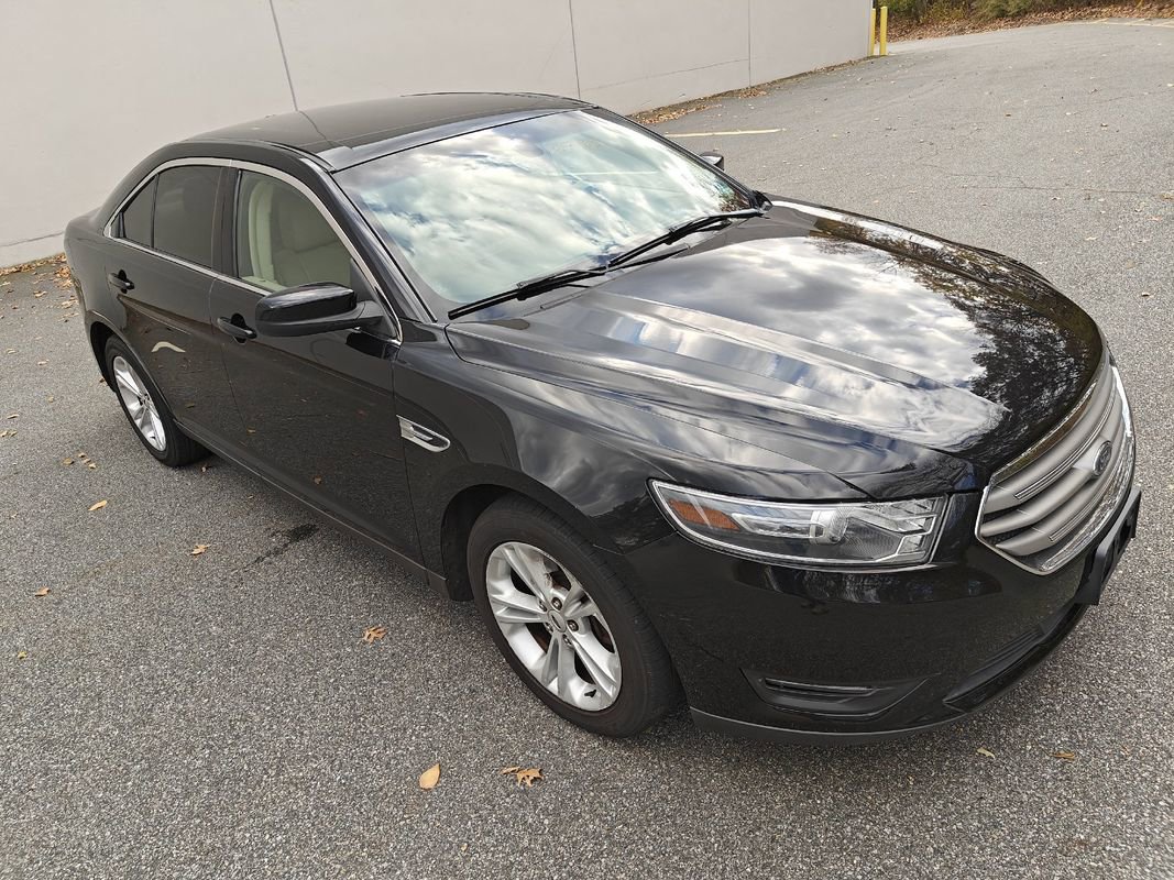 Used 2018 Ford Taurus SEL w/ Equipment Group 201A FWD image 30