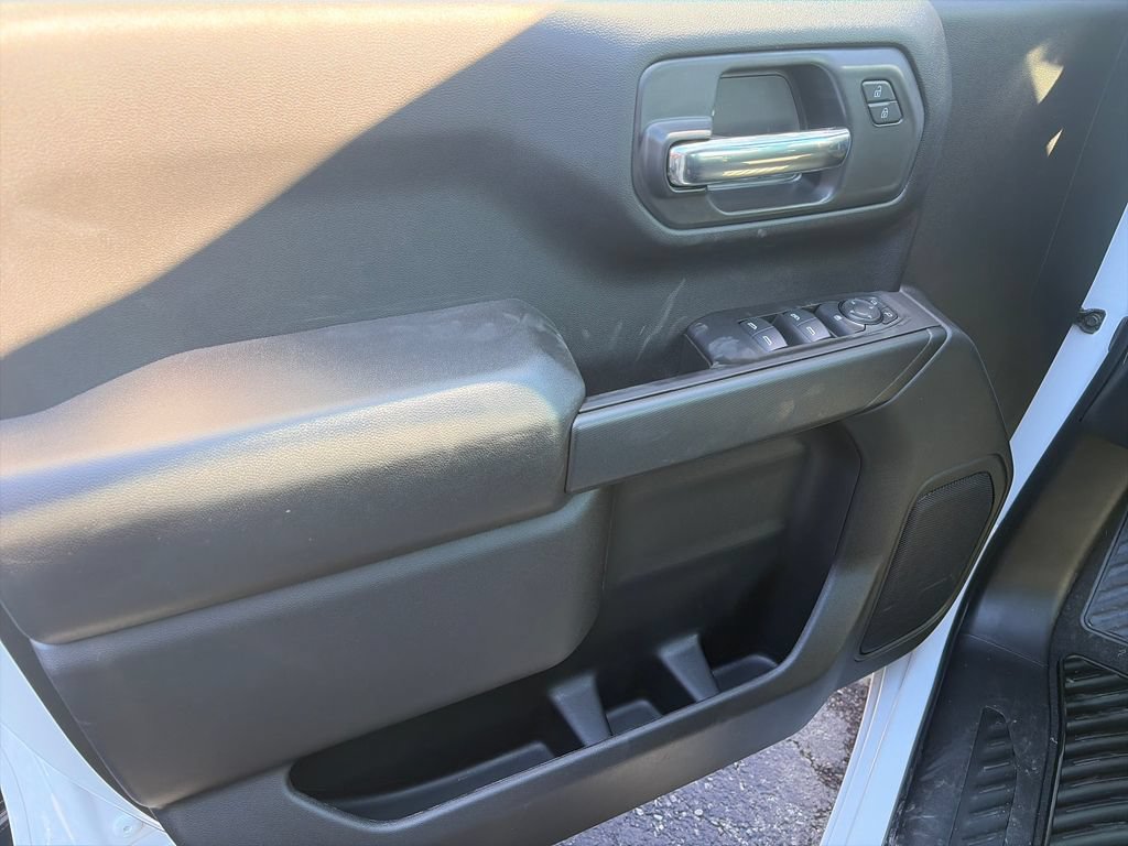 New 2026 Chevrolet Silverado 1500 Custom AWD/4WD image 11