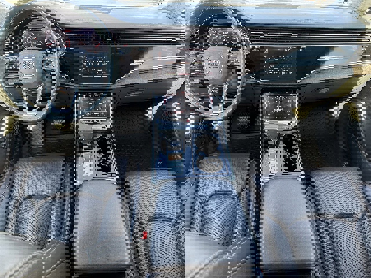 Used 2019 Audi Q8 Prestige image 10