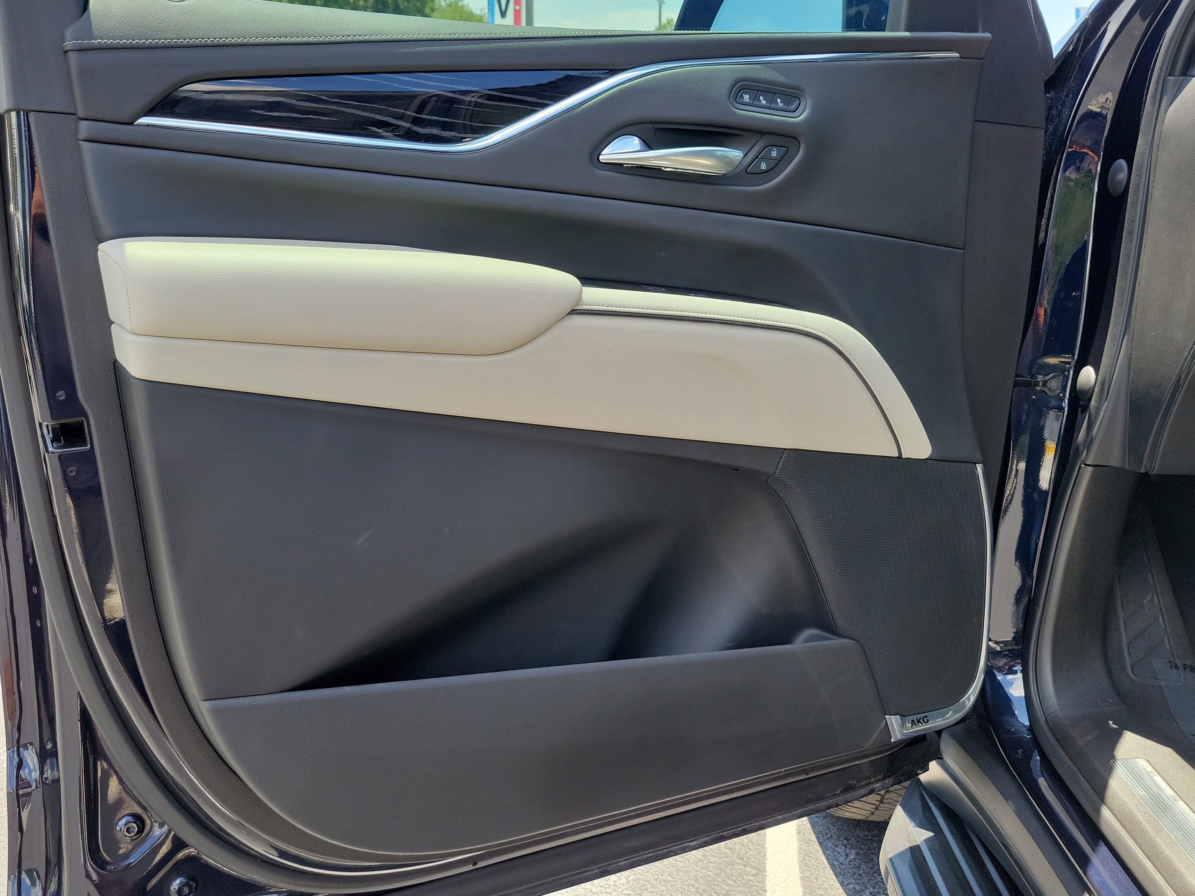 Used 2021 Cadillac Escalade Sport RWD image 20