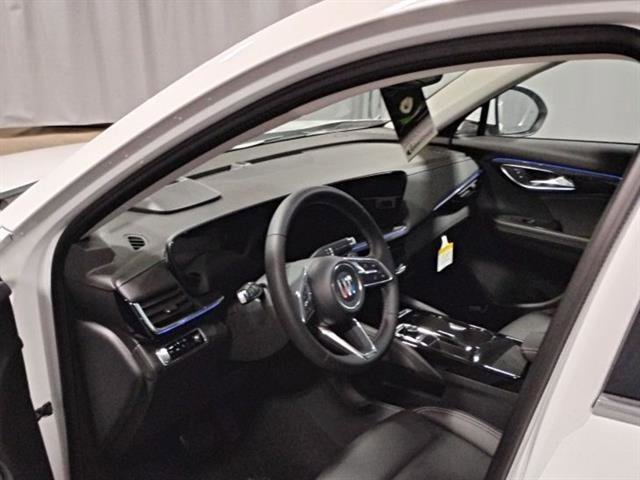 New 2025 Buick Envision Preferred image 10