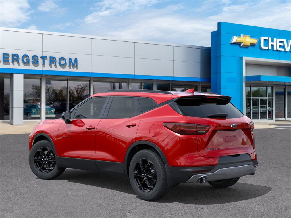 New 2026 Chevrolet Blazer LT image 3