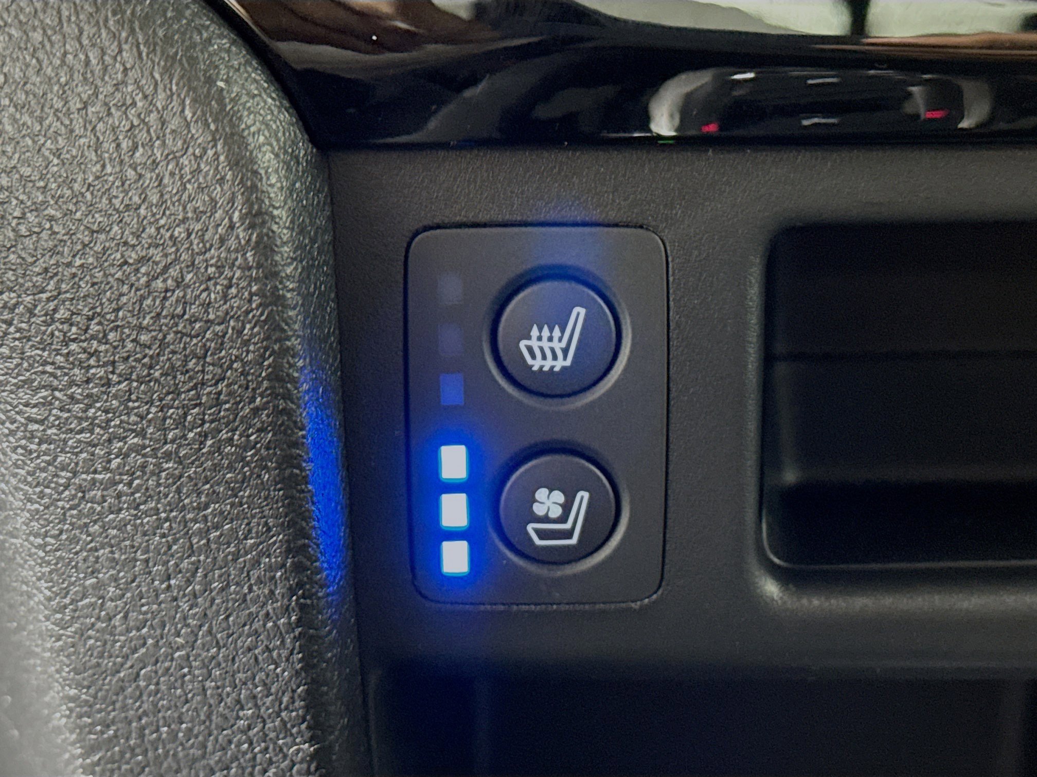 New 2025 Honda Ridgeline Black Edition image 25