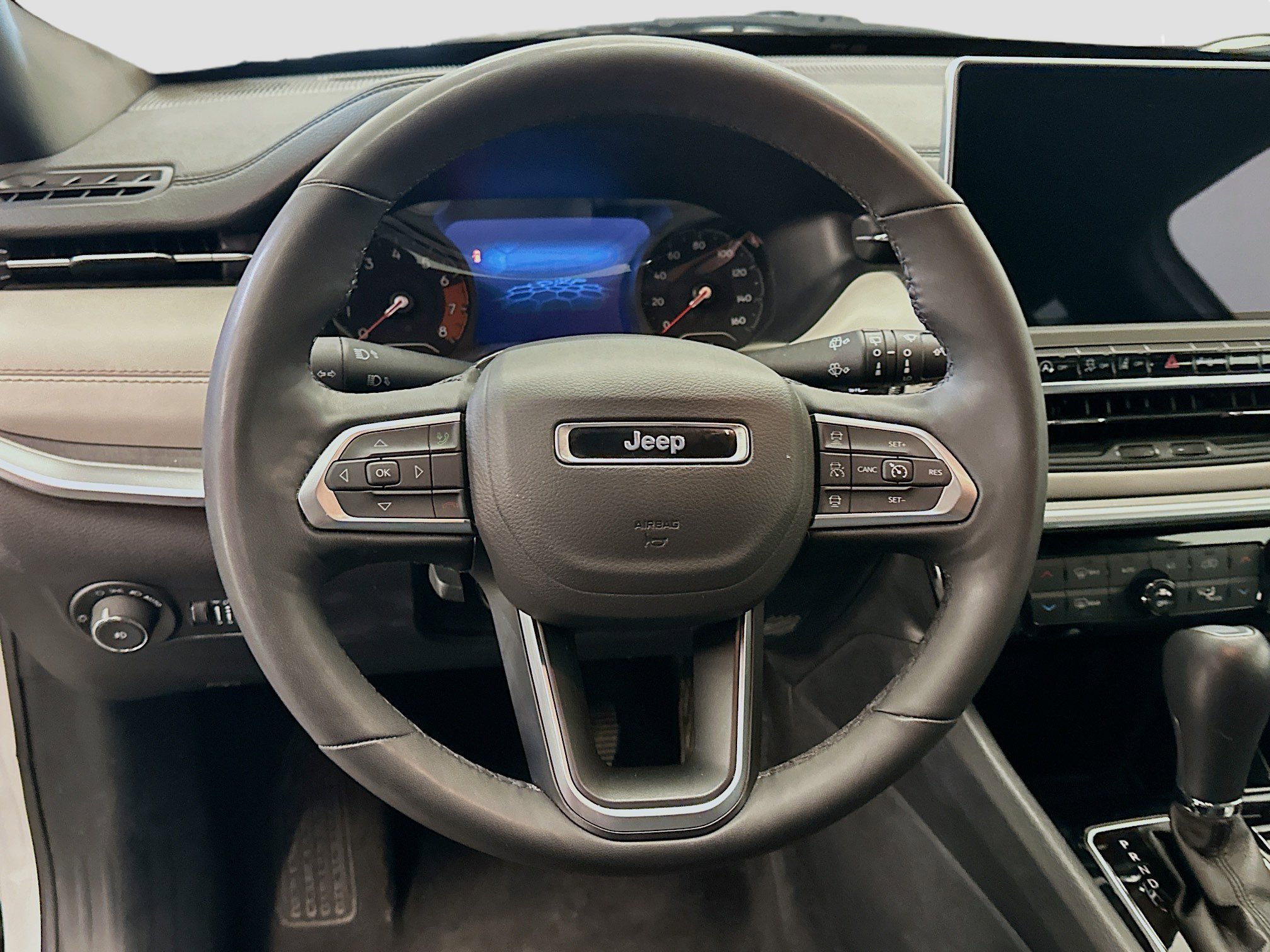 Used 2025 Jeep Compass Limited image 18