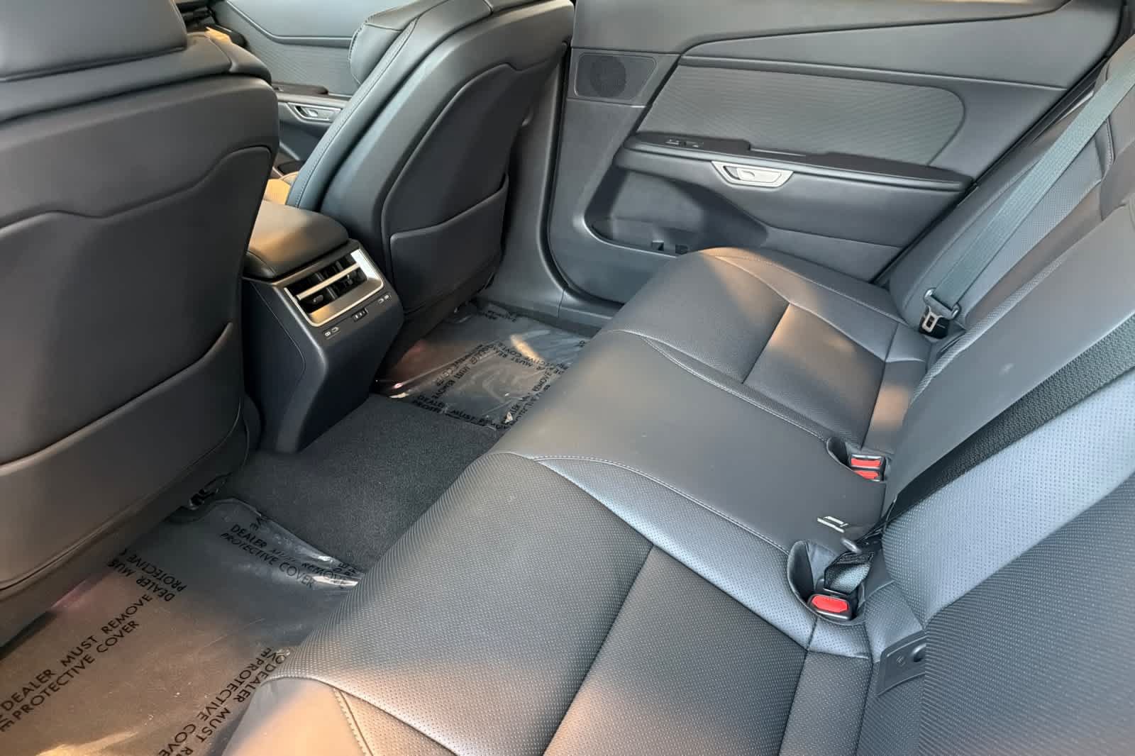 New 2026 Lexus ES 500e AWD/4WD image 4