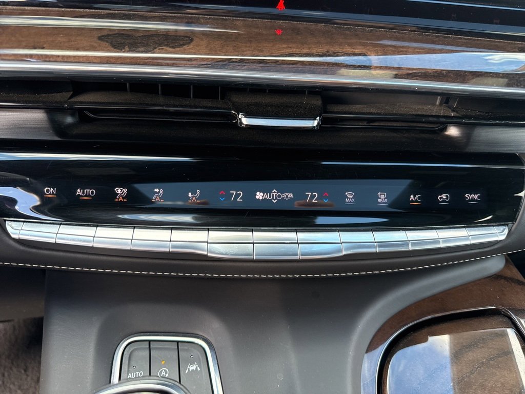 Used 2021 Cadillac Escalade ESV Sport Platinum w/ LPO, ONYX Package image 23