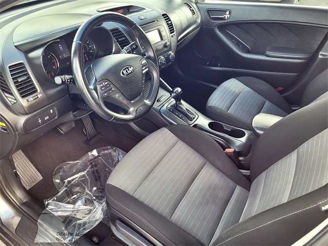 Used 2016 Kia Forte EX image 10