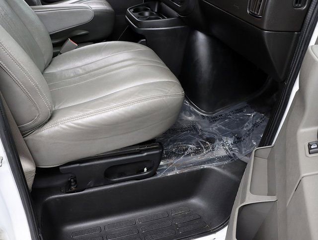 Used 2020 Chevrolet Express 3500 LS image 26