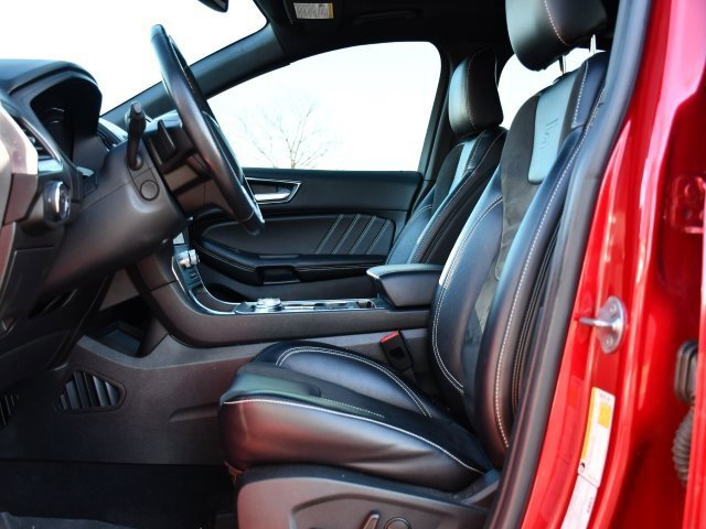 Used 2022 Ford Edge ST w/ Equipment Group 401A image 12