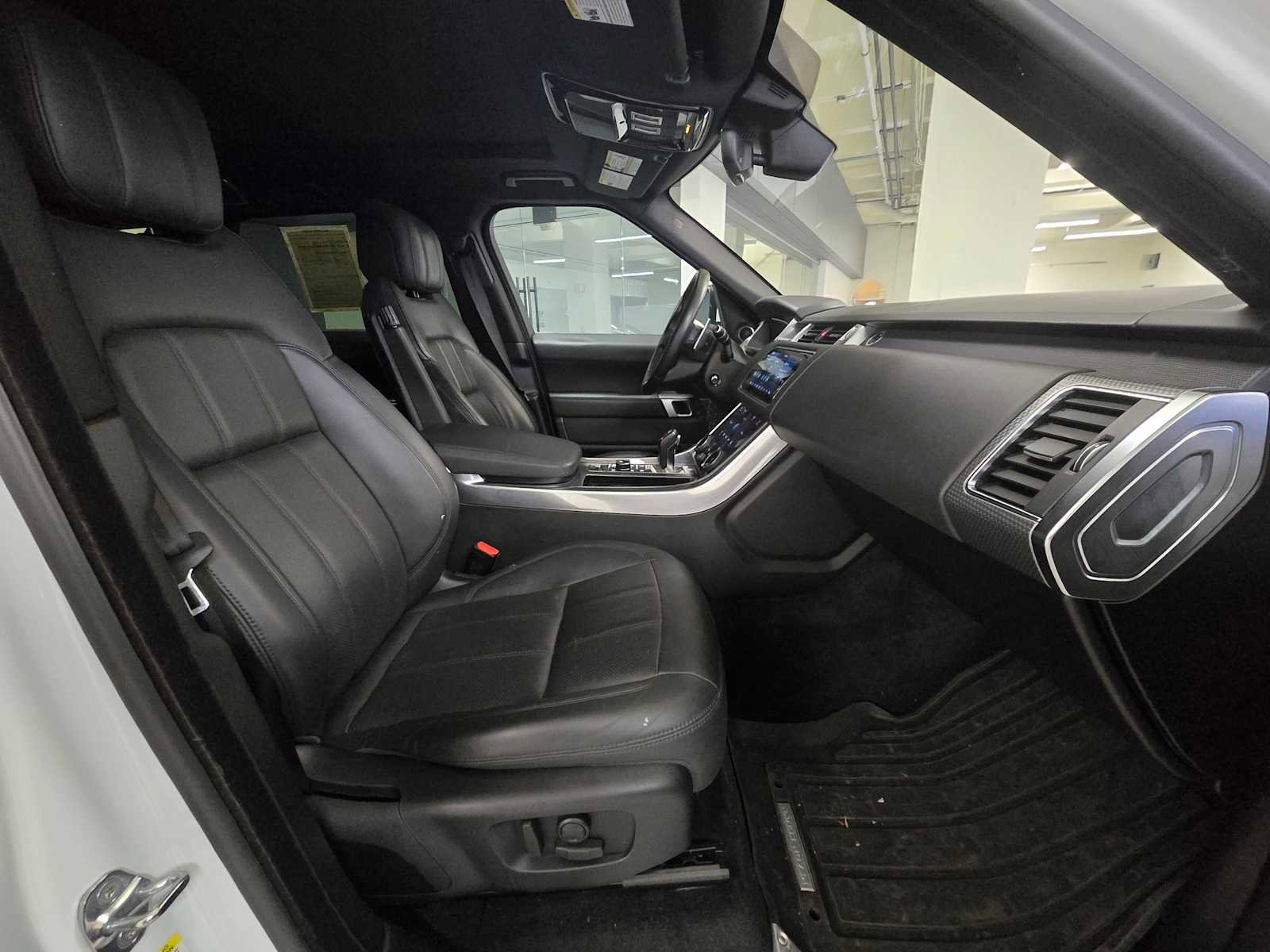 Used 2019 Land Rover Range Rover Sport Supercharged AWD/4WD image 11