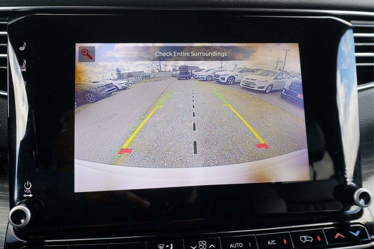 Used 2024 Jeep Wagoneer Series II w/ Flexible Seating Group RWD image 32