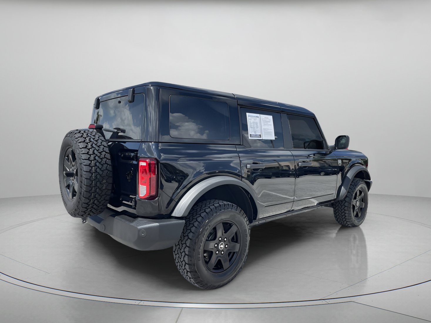 Used 2025 Ford Bronco Big Bend AWD/4WD image 3