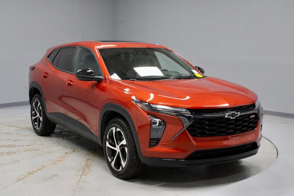 Used 2024 Chevrolet Trax RS w/ Sunroof Package