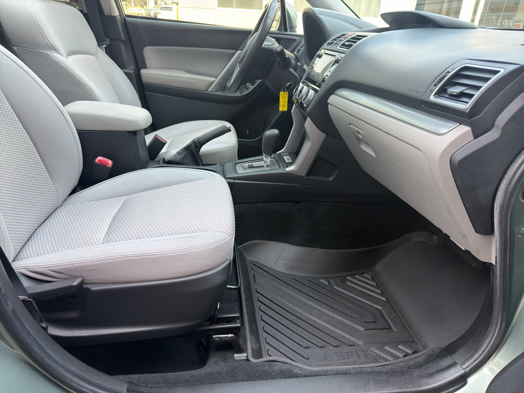 Used 2018 Subaru Forester 2.5i Premium w/ All-Weather Package AWD/4WD image 16