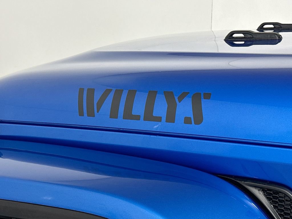 Used 2022 Jeep Gladiator Willys image 10