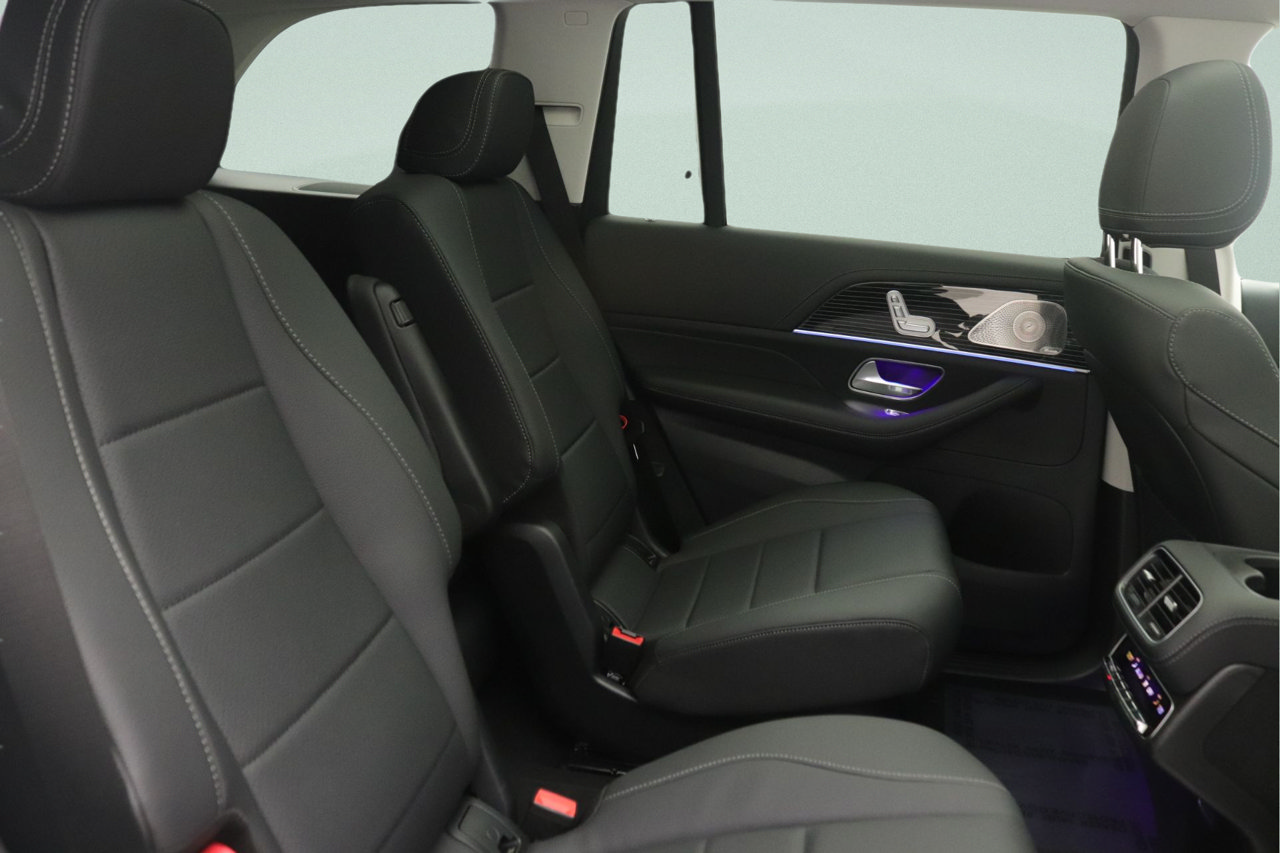 New 2026 Mercedes-Benz GLS 450 4MATIC image 8