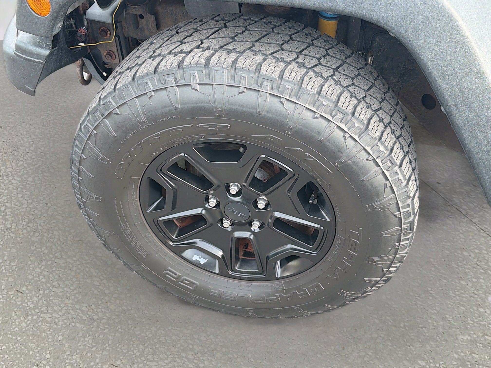 Used 2013 Jeep Wrangler Unlimited Sahara image 30