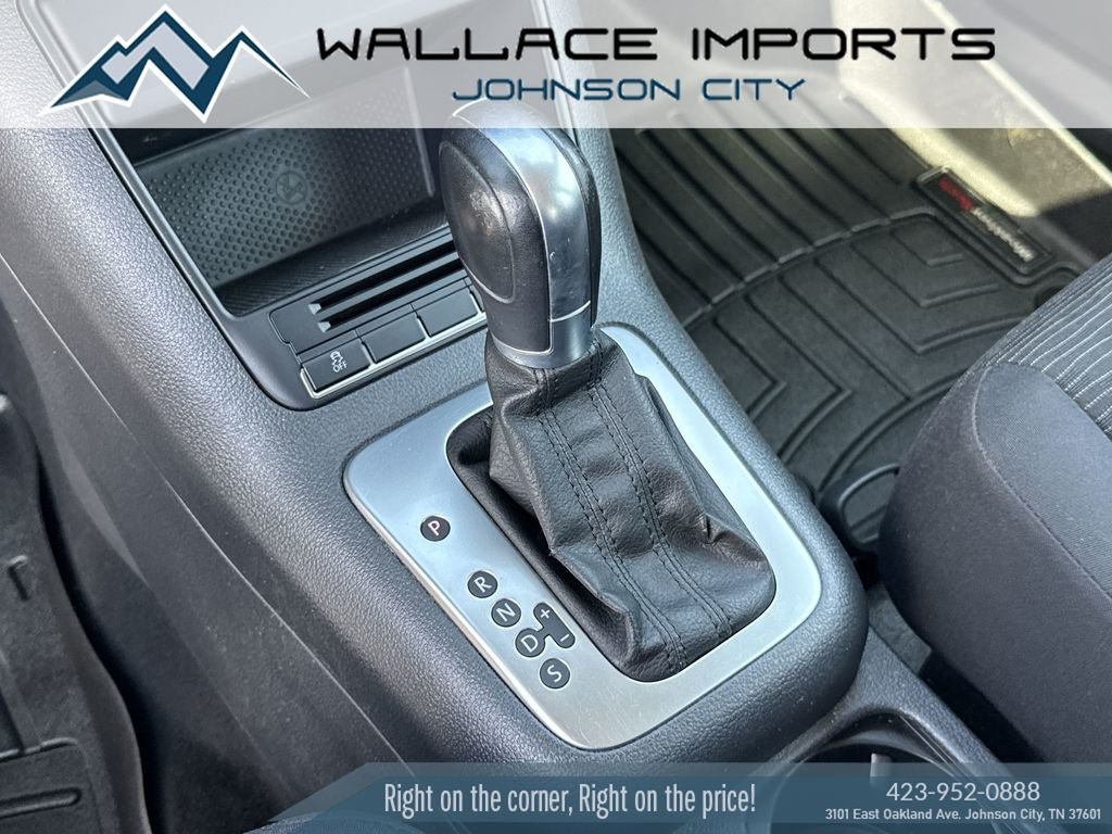 Used 2015 Volkswagen Tiguan S FWD image 15