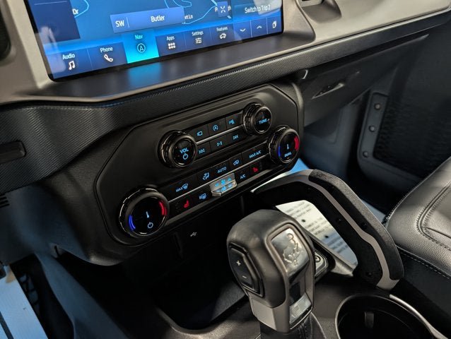 Used 2022 Ford Bronco Outer Banks AWD/4WD image 25