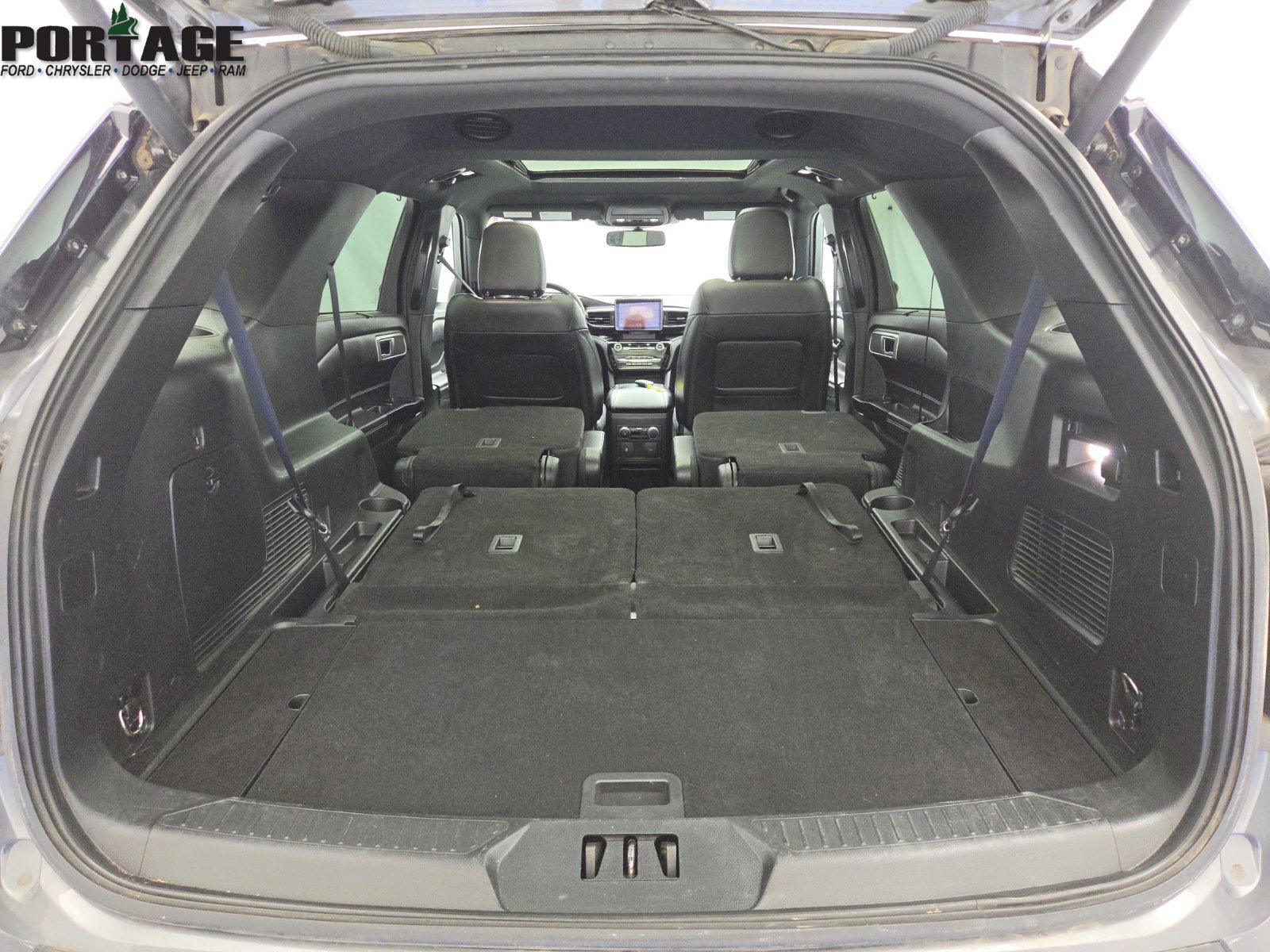 Used 2023 Ford Explorer ST AWD/4WD image 36