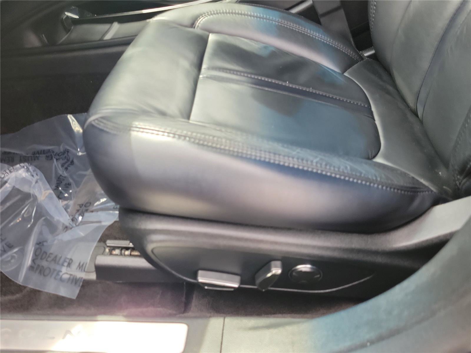 Used 2018 Lincoln MKZ Select w/ Technology Package FWD image 19