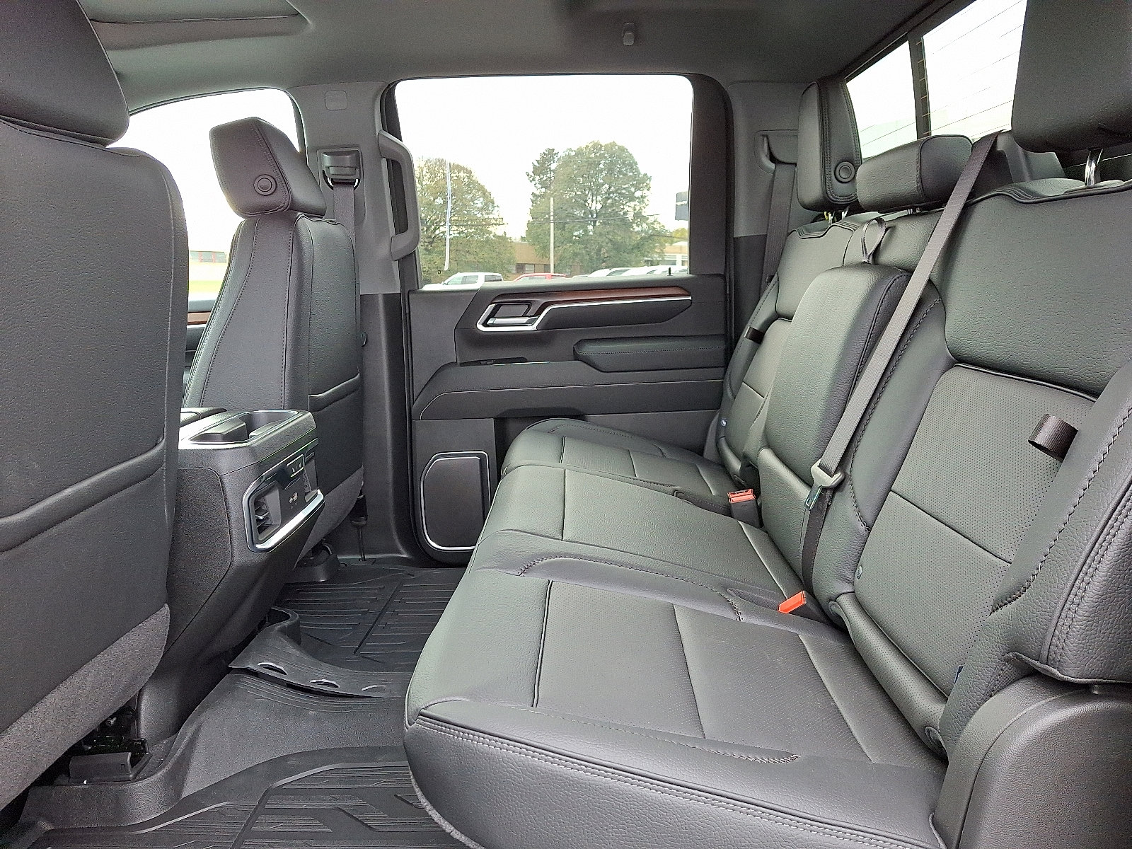 New 2026 GMC Sierra 2500 Denali w/ Denali Reserve Package image 5