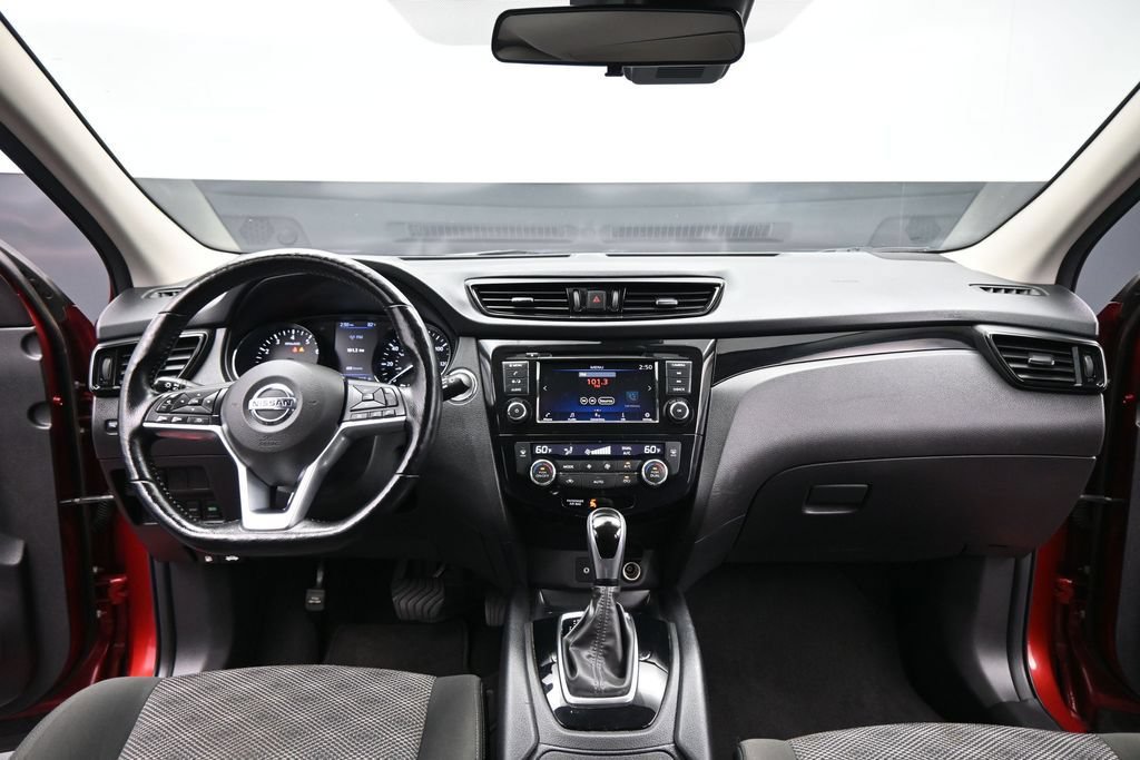 Used 2022 Nissan Rogue Sport SV FWD image 20