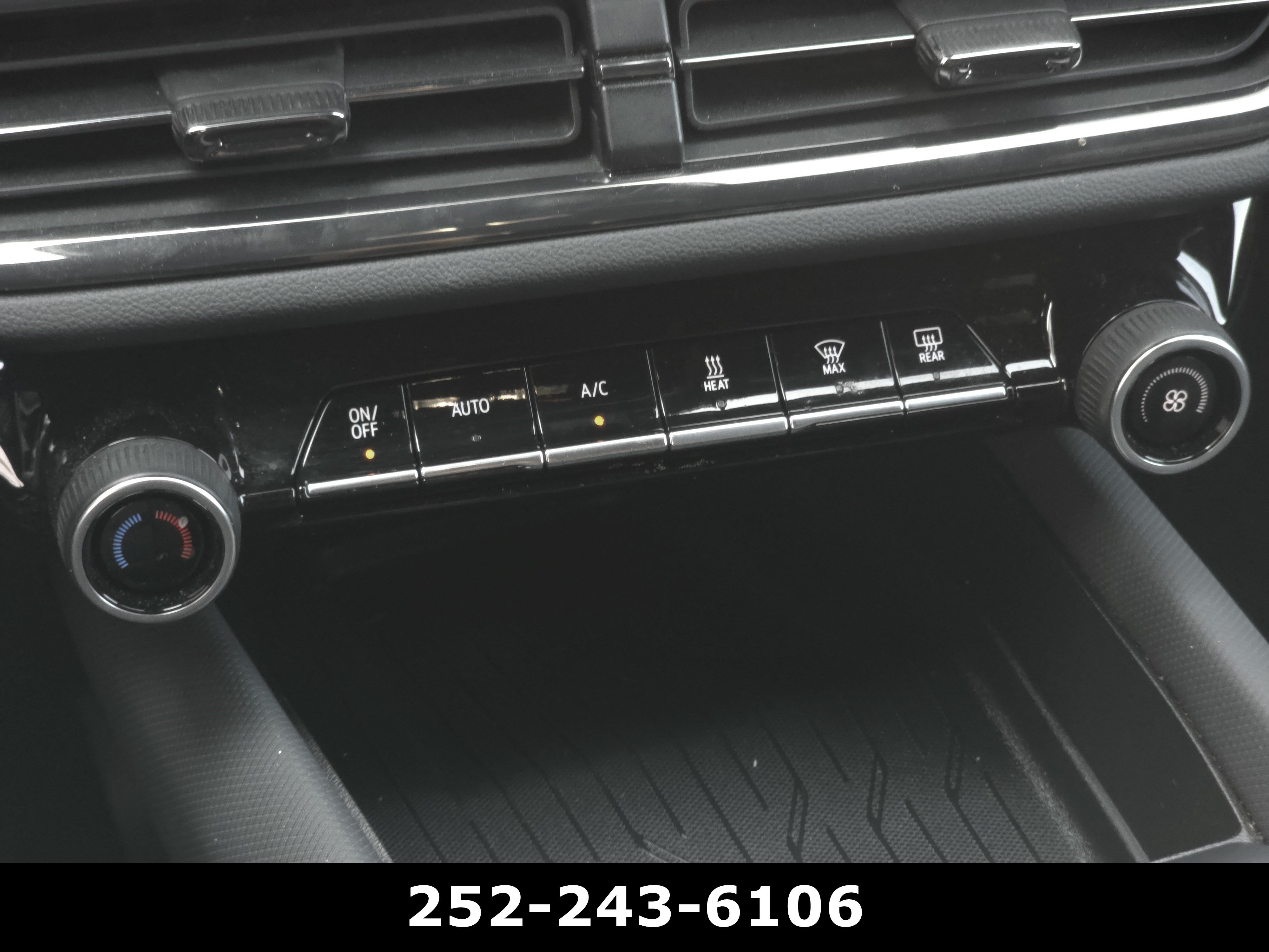 Used 2024 Chevrolet Equinox EV RS FWD image 15