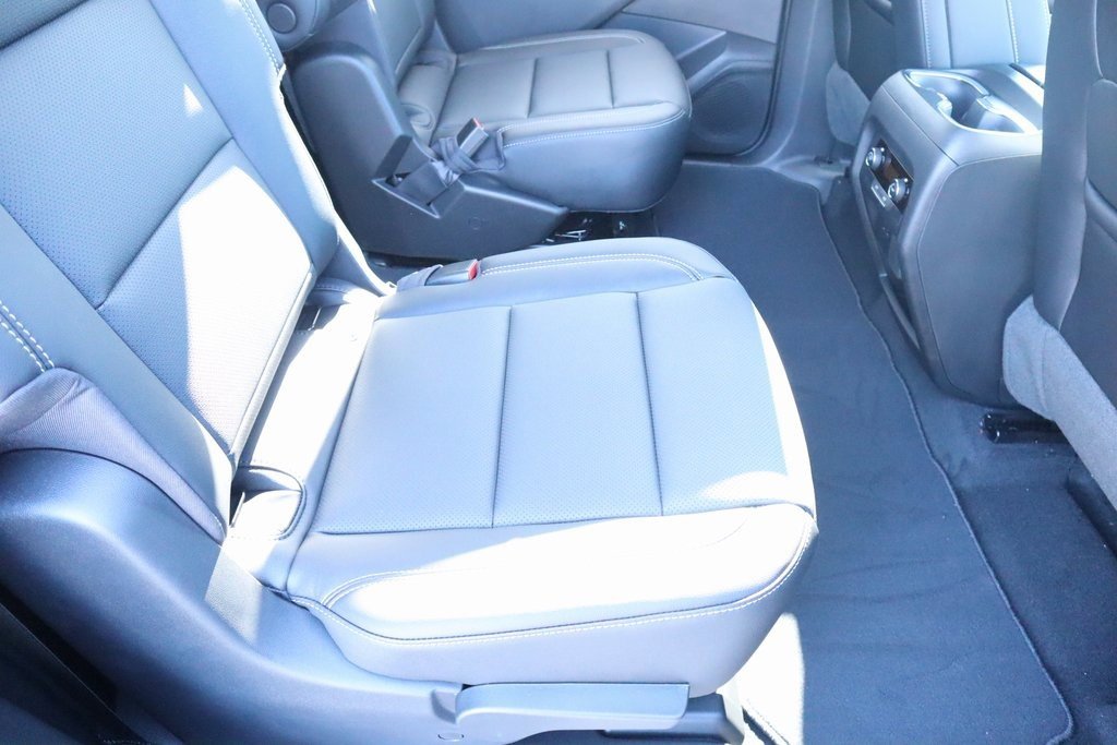 New 2026 Chevrolet Traverse LT w/ Driver Confidence Package image 15