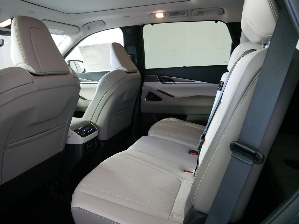 New 2026 INFINITI QX60 Luxe w/ Cargo Package image 14