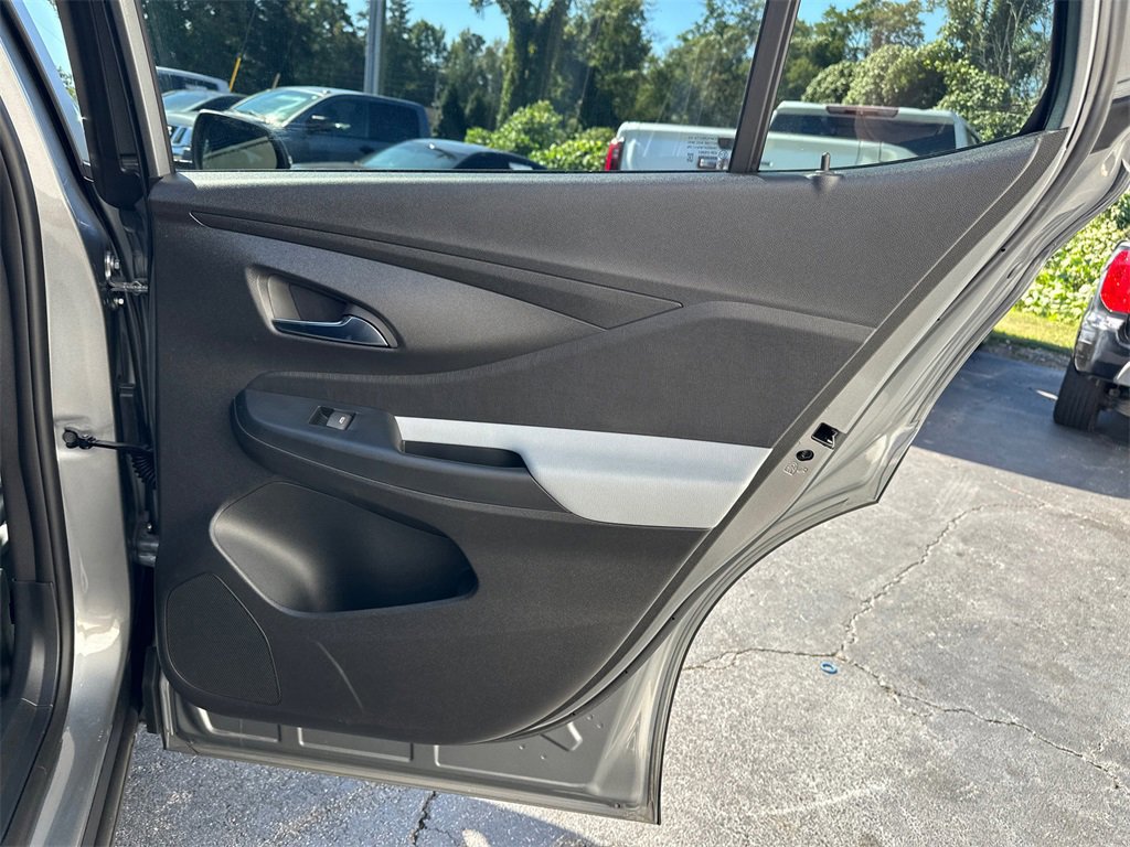 New 2025 Buick Envista Preferred image 17