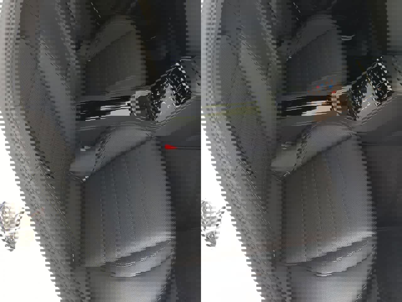 Used 2025 Porsche Panamera image 22