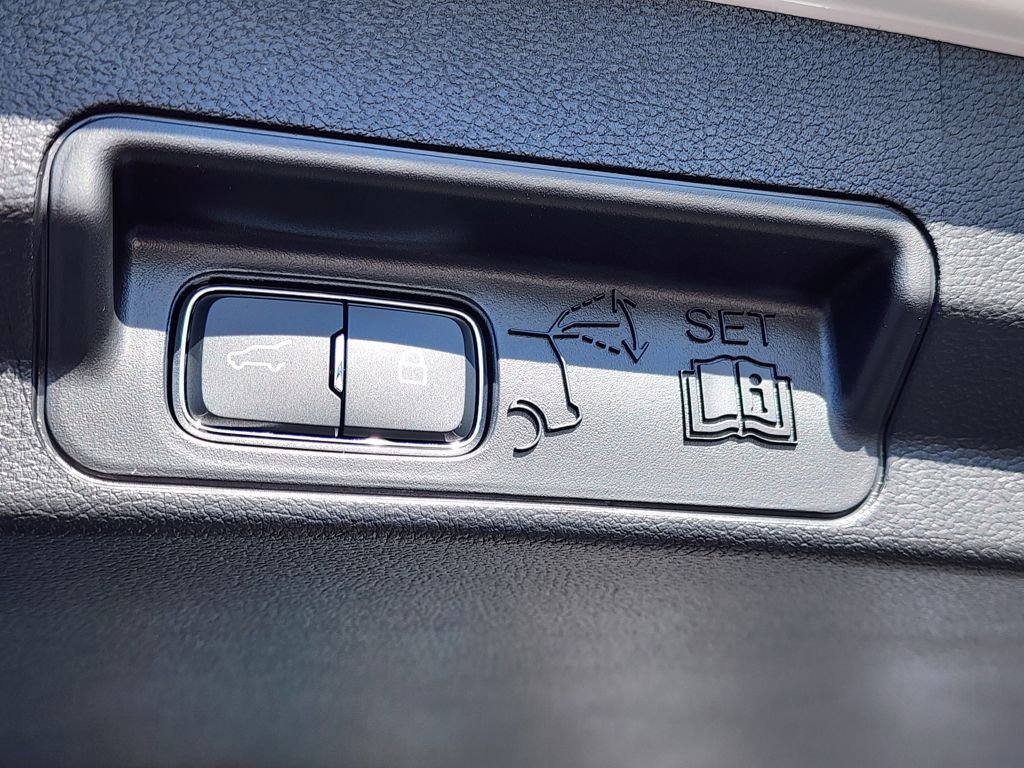 New 2026 Ford Explorer Active image 31