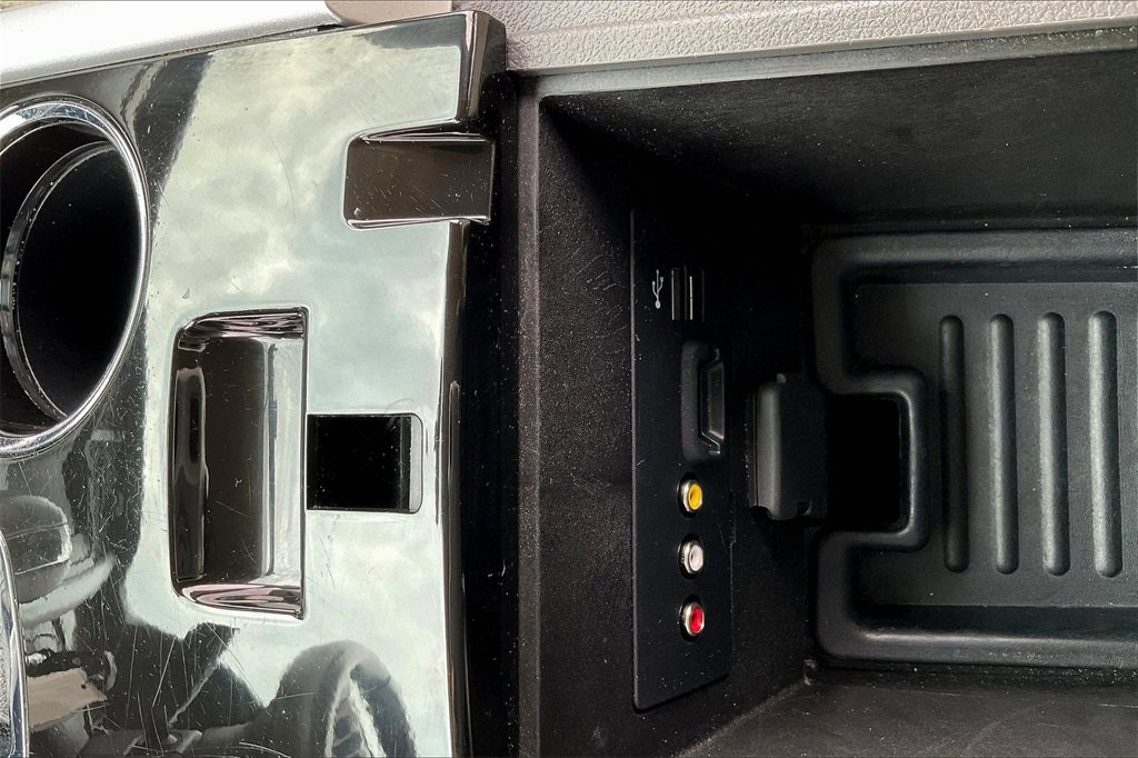 Used 2014 Ford Edge Limited image 27