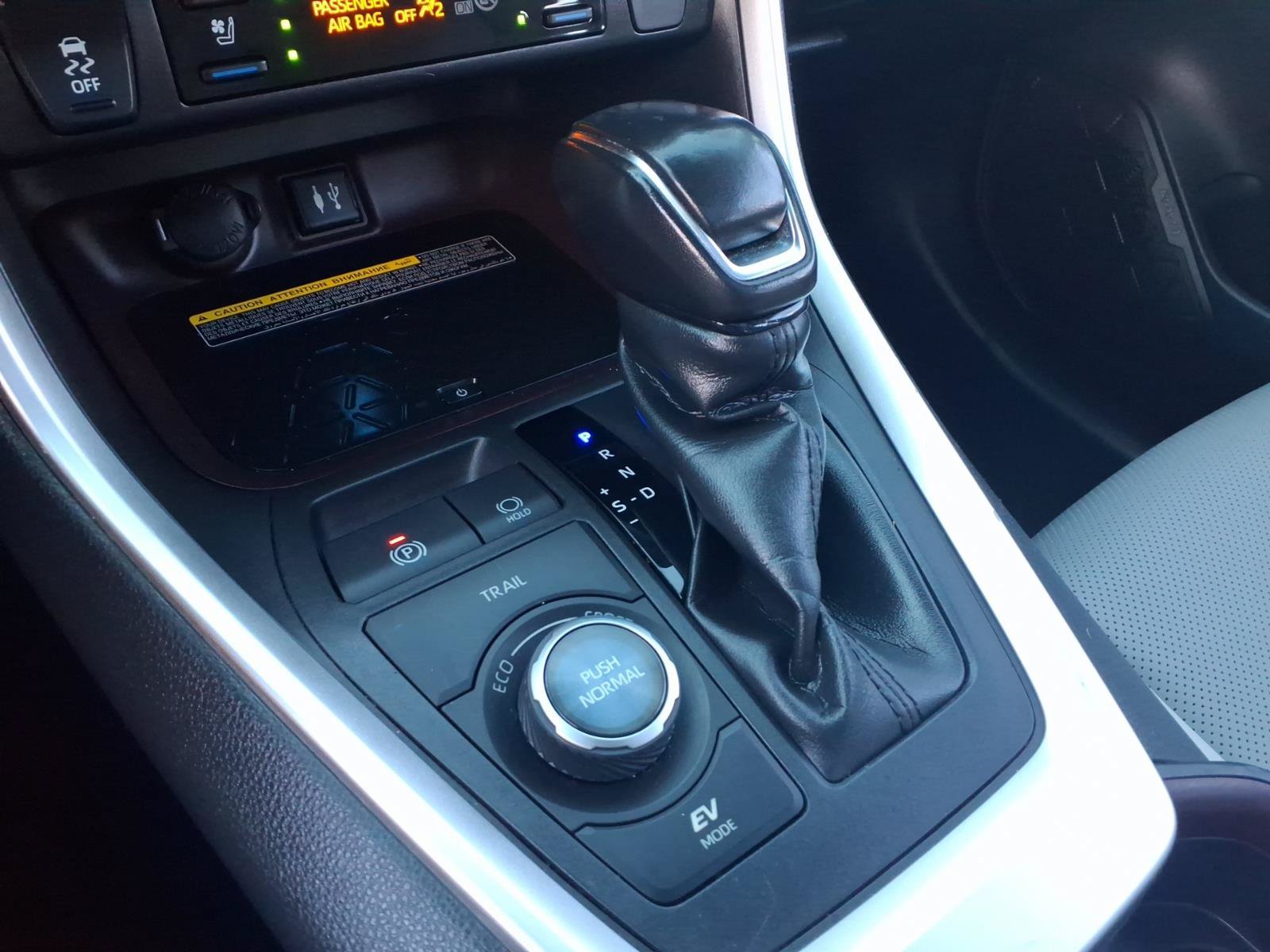 Certified 2019 Toyota RAV4 Limited AWD/4WD image 19