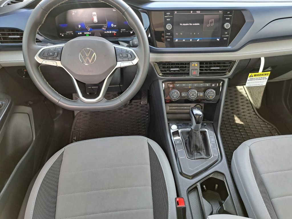 Used 2024 Volkswagen Taos SE image 22