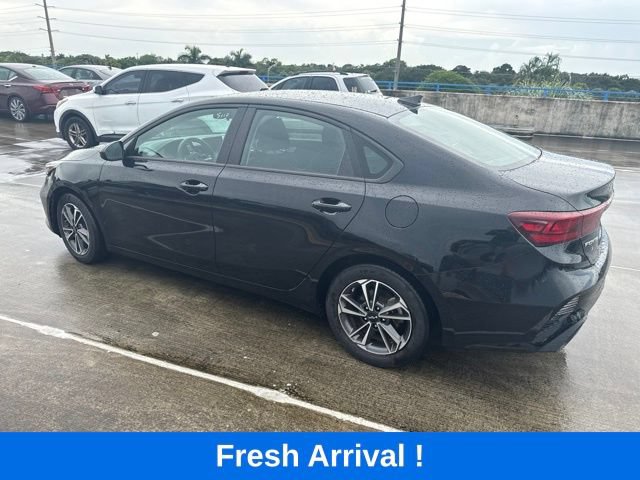 Used 2024 Kia Forte LXS FWD image 17