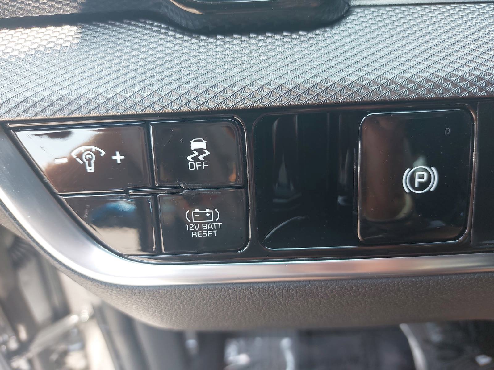 New 2025 Kia Sportage LX FWD image 26