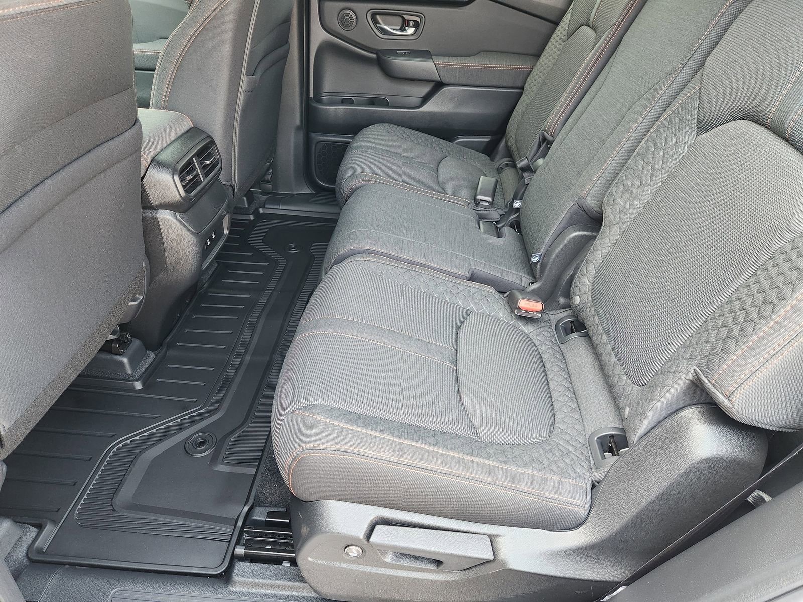 New 2026 Honda Pilot Sport image 34