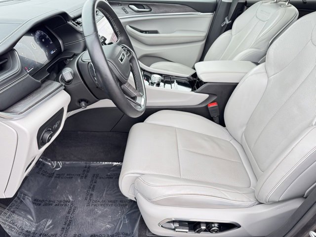 Used 2021 Jeep Grand Cherokee L Overland w/ Luxury Tech Group IV image 6