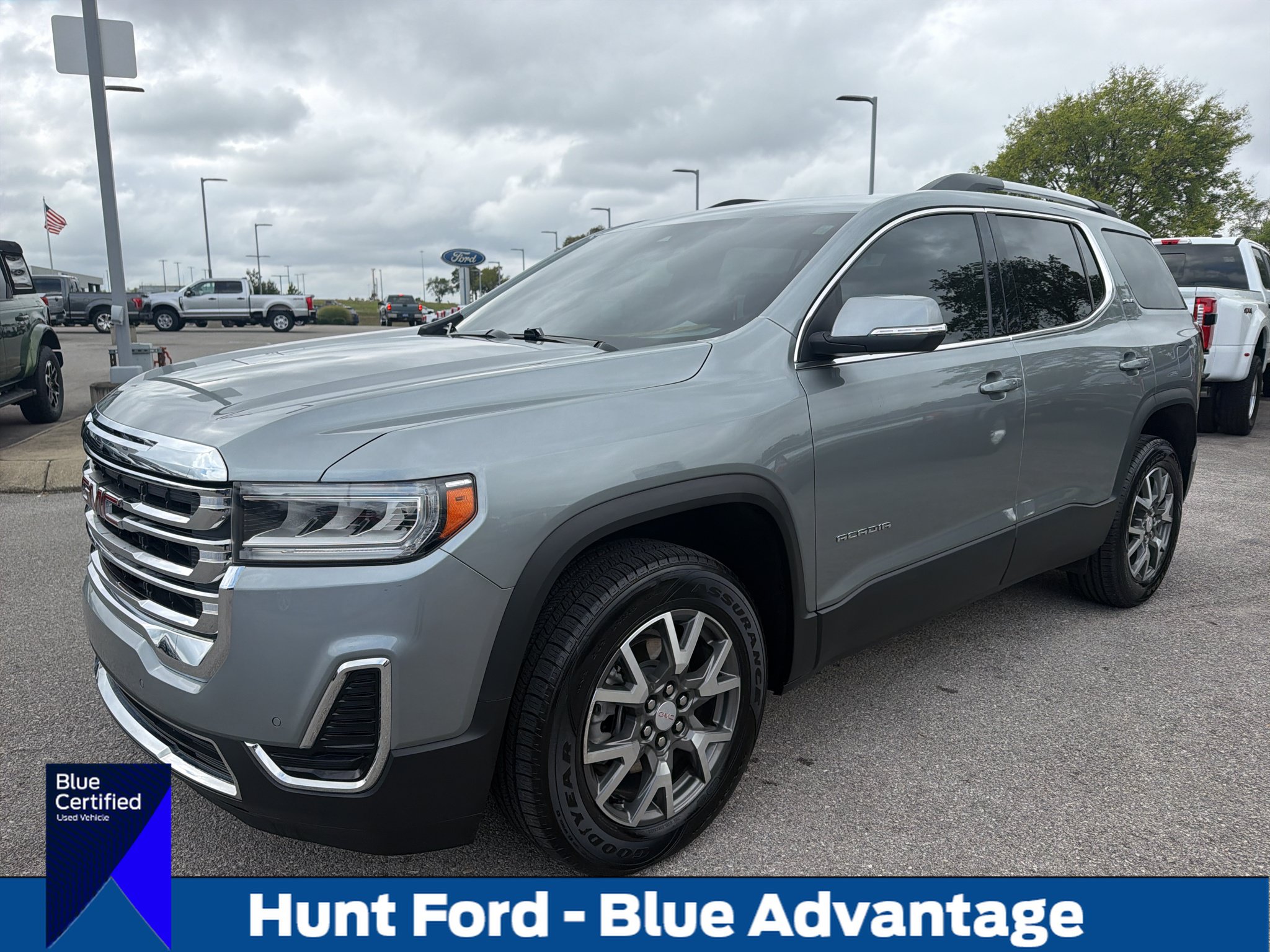 Used 2023 GMC Acadia SLE w/ Driver Convenience Package