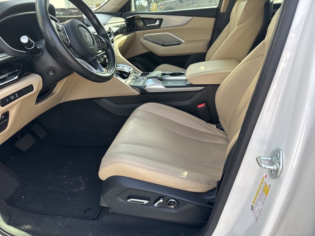 Used 2023 Acura MDX SH-AWD image 2