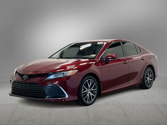 Used 2022 Toyota Camry XLE w/ Carpet Mat Package (TMS)
