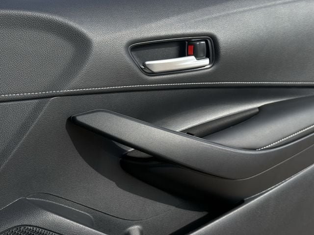 Used 2025 Toyota Corolla SE FWD image 29