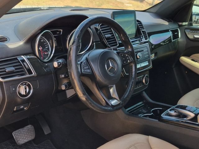 Used 2017 Mercedes-Benz GLS 450 4MATIC image 7